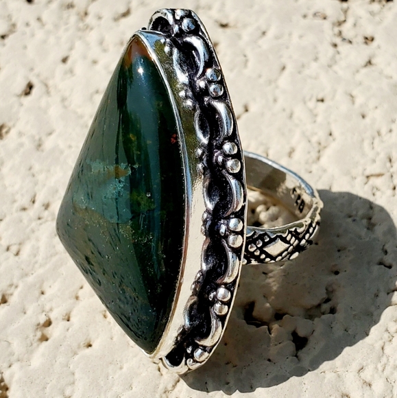 New Bloodstone 925 Silver Ring. - Picture 3 of 10